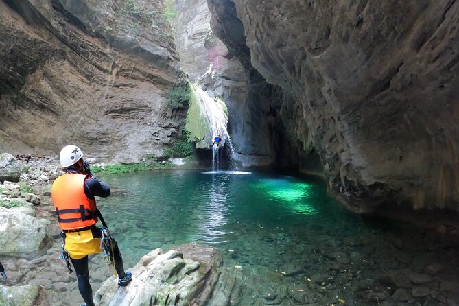 2-Day Tour with Canyoning and Rappelling to the Infiernillo Canyon - Nature along the route