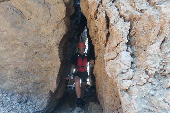 3-Hour Small Group Coasteering in Sounio - Transport from Athens and meeting-point planning