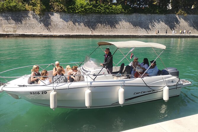 Adrenaline Adventure on Speedboat with 3 stops and Snorkeling - What to pack for a small open speedboat