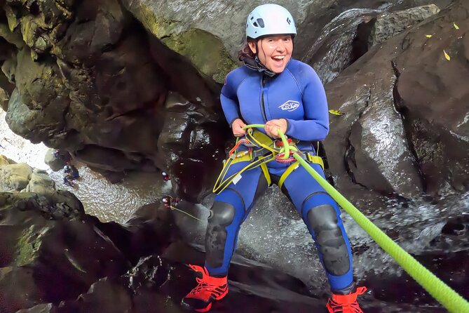 AdventurePark Canyoning at Salto do Cabrito, Sao Miguel Açores - What the guides add to the experience