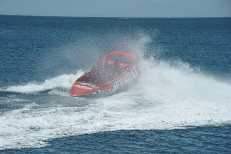 Albufeira: High-Adrenaline Jet Boat Ride - You will get soaked, so plan around it