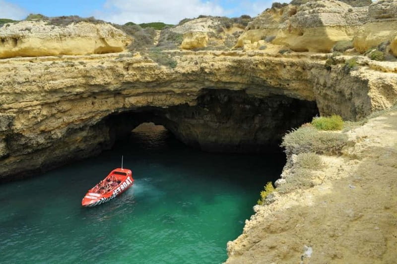 Albufeira: High-Adrenaline Jet Boat Ride - The guides keep the ride friendly