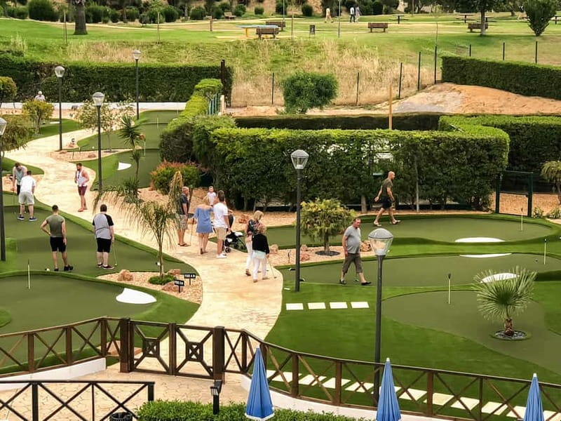 Albufeira: MiniGolf Adventure Park Entry Ticket - A full hour of fun in central Albufeira