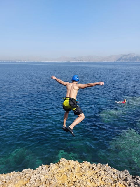 Alcudia: Coasteering Cliff Jumping - What the Alcudia coasteering trip is really like