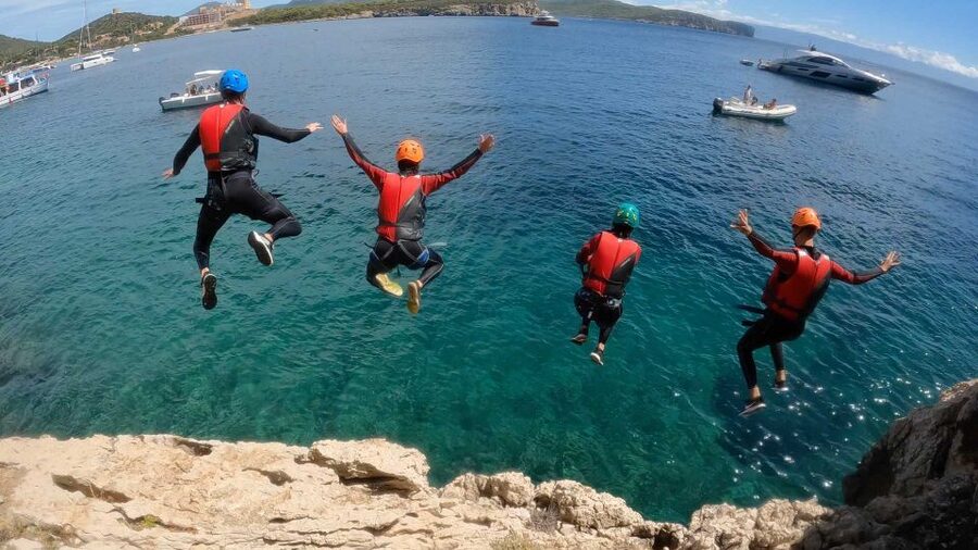 Alghero: Coasteering at Cala Dragunara in Porto Conte Park - Why Cala Dragunara makes a good coasteering base