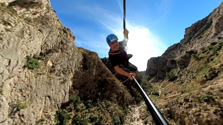 Altea: Bungee jumping in "El Mascarat" canyon - Small details that make the outing easier