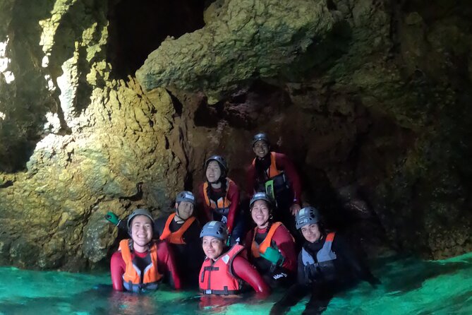 Award Winner Premium Kayak and Coasteering Adventure with Lunch - Forte de Santa Maria da Arrábida and the mountain views