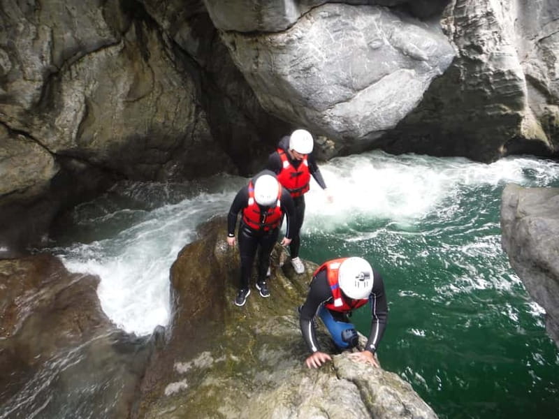 Bagni di Lucca: Canyoning in the Cocciglia's Gorge - The long swim through the final canyon