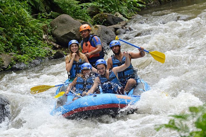 Bali 10 Kilometers Extreme Ayung River Rafting with Lunch - Key points at a glance