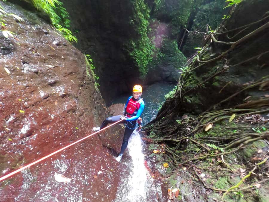 Bali: Aling Canyon Canyoning Tour - The 35-meter rappel at Aling-Aling Waterfall