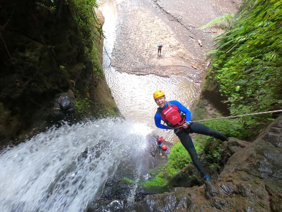Bali: Gitgit Canyon Canyoning Trip with Breakfast and Lunch - Breakfast, registration, and the first safety lesson
