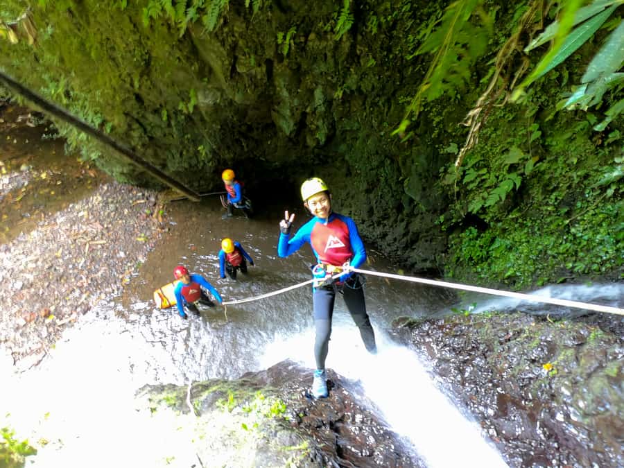 Bali: Gitgit Canyon Canyoning Trip with Breakfast and Lunch - Who should book this canyoning trip?