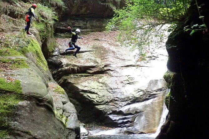 Basic Corippo Canyoning Experience in Valle Verzasca - Guides, photos, and the practical value of the package