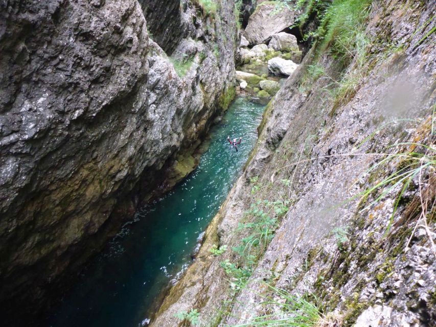 Baumgarten: Advanced Canyoning Adventure - The optional 12-meter finale