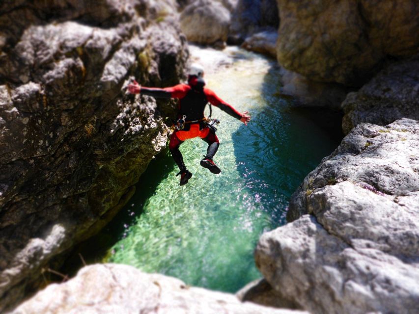 Baumgarten: Advanced Canyoning Adventure - Why the scenery matters between jumps