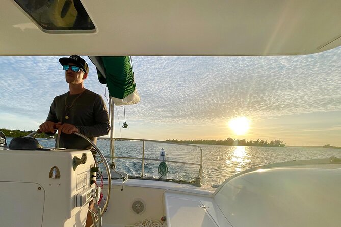 Bermuda Private Catamaran:Snorkeling, Shipwrecks & Cliff Jumping - Paddleboarding and easygoing swim time