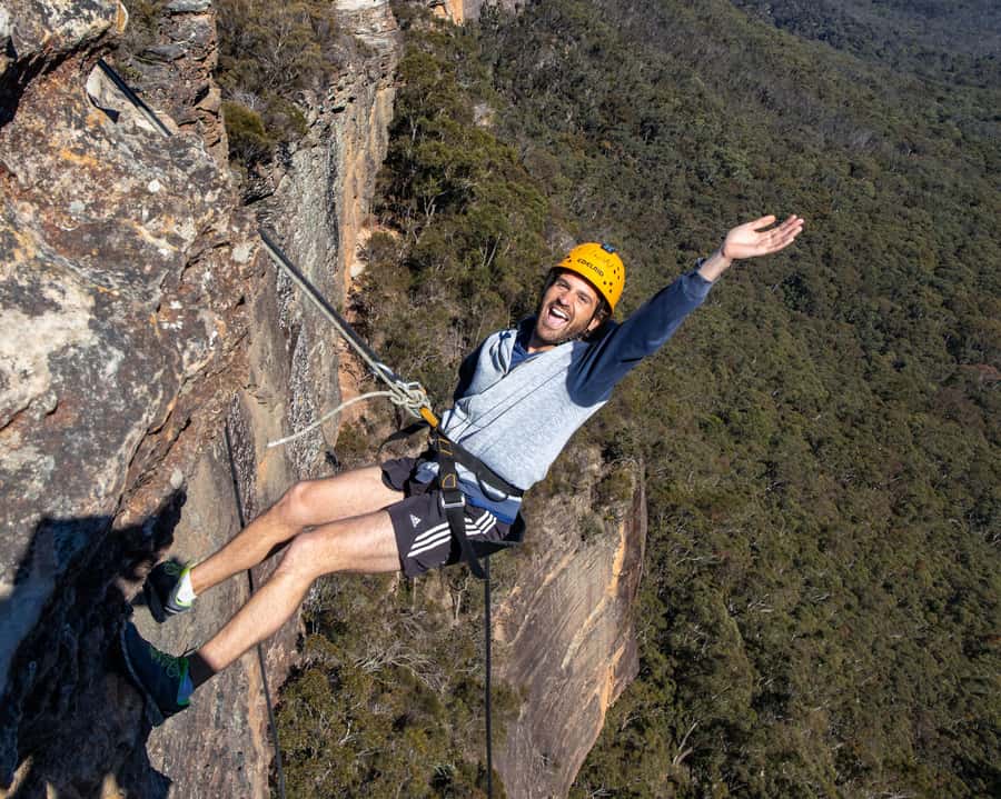 Blue Mountains: Spectacular Half Day Abseiling Adventure - Repeating the 15-metre descents