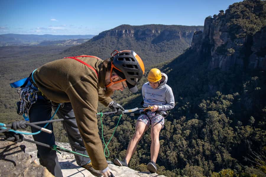 Blue Mountains: Spectacular Half Day Abseiling Adventure - Blue Mountains views between the descents