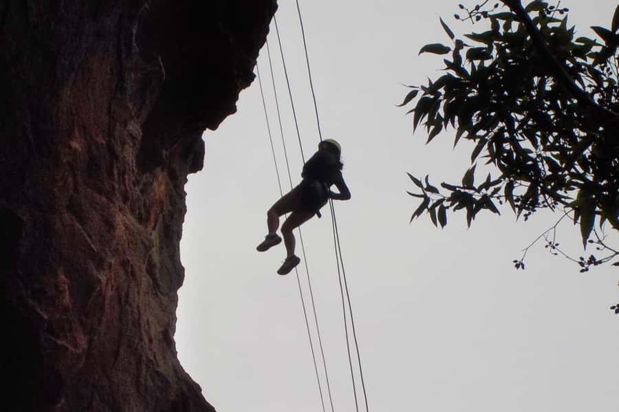 Blue Mountains: Spectacular Half Day Abseiling Adventure - Practical preparation for the day