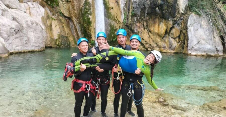 Bolulla: Estret de les Penyes Water Canyoning - Wetsuit, helmet, and the first water sections