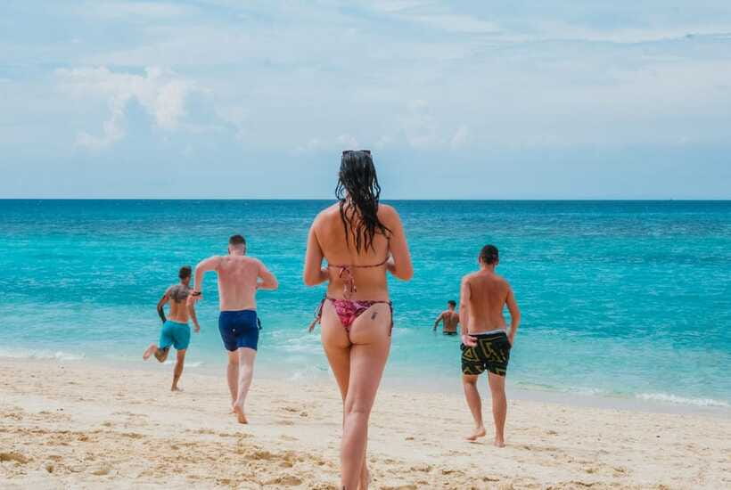 Boracay: Island Hopping & Cliff Jumping by Haqqy Life - Who should book this experience