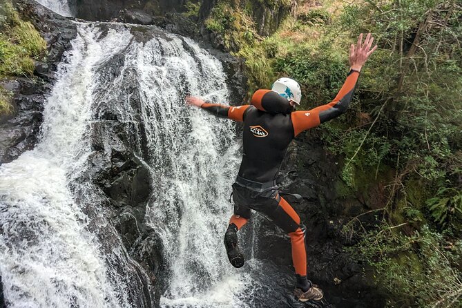 Bruce's Stone Canyoning Adventure. - Moving through King Robert’s Canyon