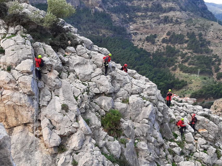 Caminito del Rey: Vía Ferrata Rappeling & Zip-Lining - The descent: abseil, rappel, or via ferrata