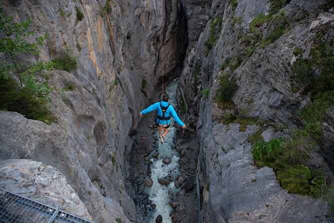 Canyon Swing with OUTDOOR - The jump itself: fear first, laughter later