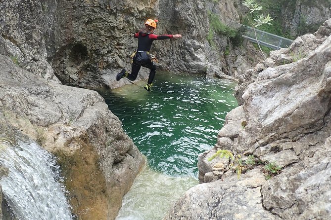 Canyoning Advanced Day Trip - The value of a group capped at 12