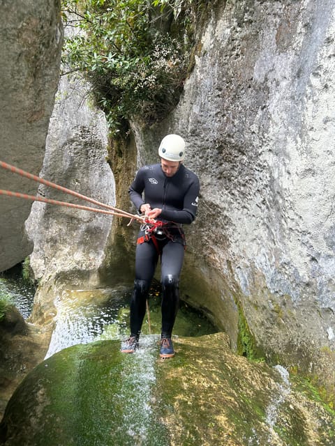 Canyoning adventure in Cabrales Picos de Europa - The five-minute safety briefing