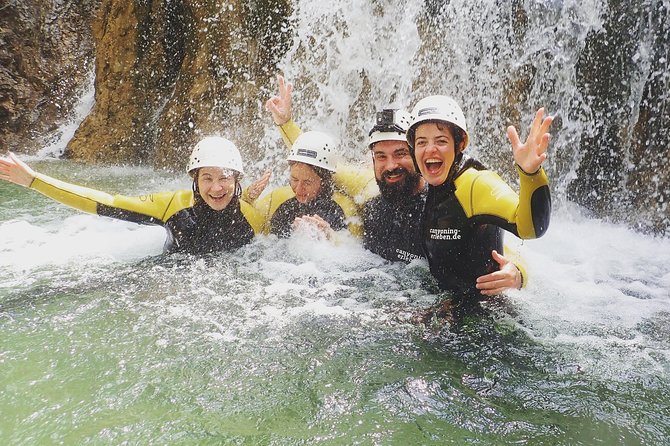 Canyoning Allgäu - Starzlachklamm - Rappelling beside waterfalls