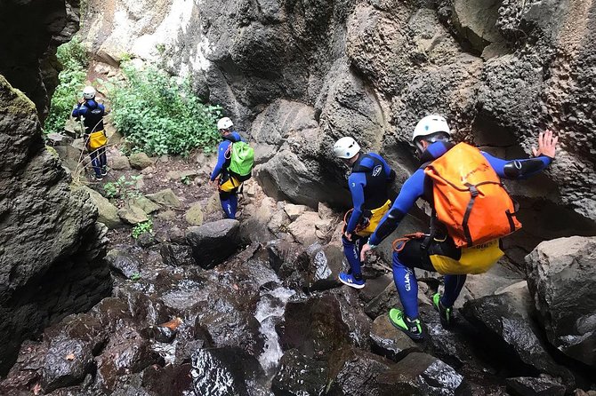 CANYONING aquatic and fun route in Gran Canaria - What the equipment adds to the price