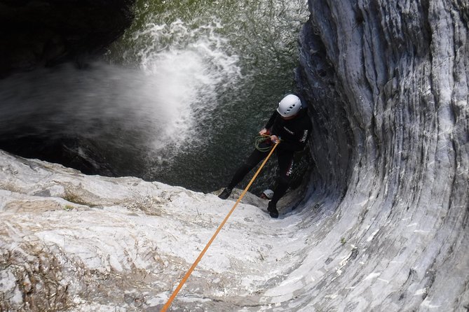 Canyoning at the foot of Etna - The canyon route and its changing conditions