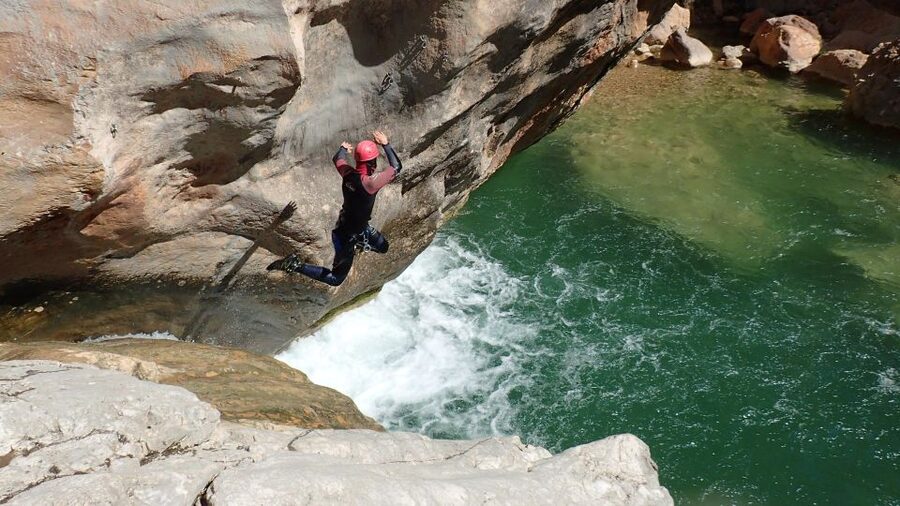 Canyoning Day Trip in Sierra de Guara - Six hours of practical canyoning instruction