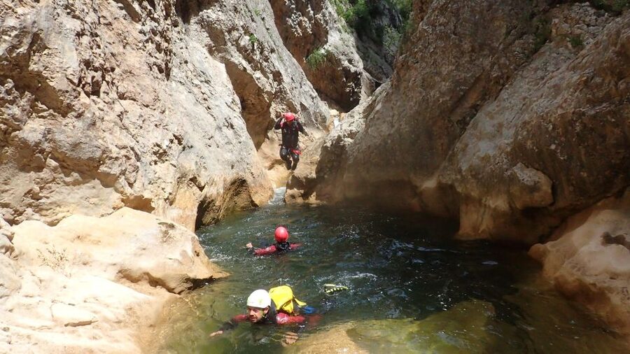 Canyoning Day Trip in Sierra de Guara - Weather, season, and daily route choices