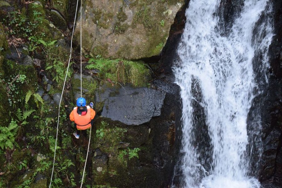 CANYONING DISCOVERY - What this canyoning route is really like