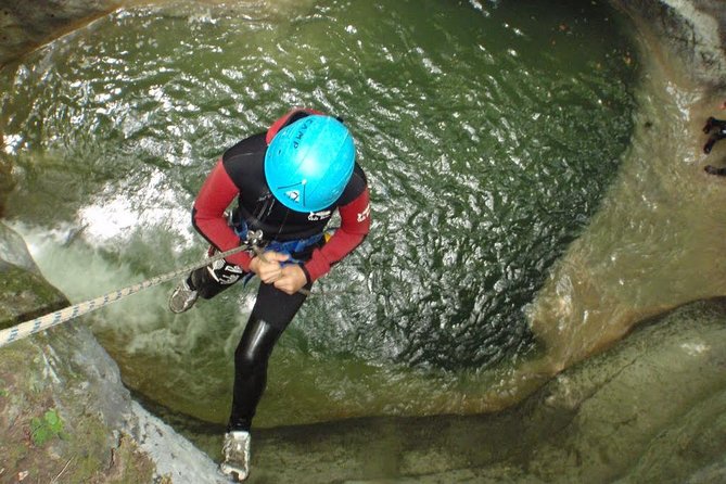 Canyoning discovery 3h in Aix les bains / Chambéry: Ternèze - Reaching the Cascade Affluent du Boyat meeting point