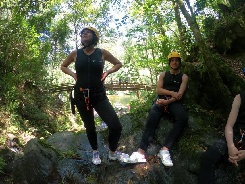 CANYONING DISCOVERY - Swimming in the Paiva River