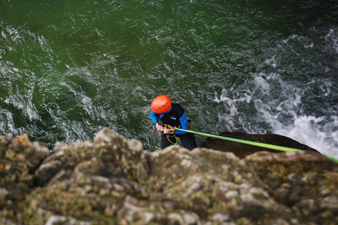 Canyoning discovery of Furon Bas in Vercors - Grenoble - Moving through the Gorge du Furon