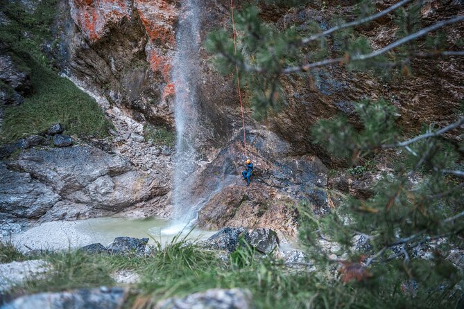Canyoning Fratarica - Guide support and the equipment provided