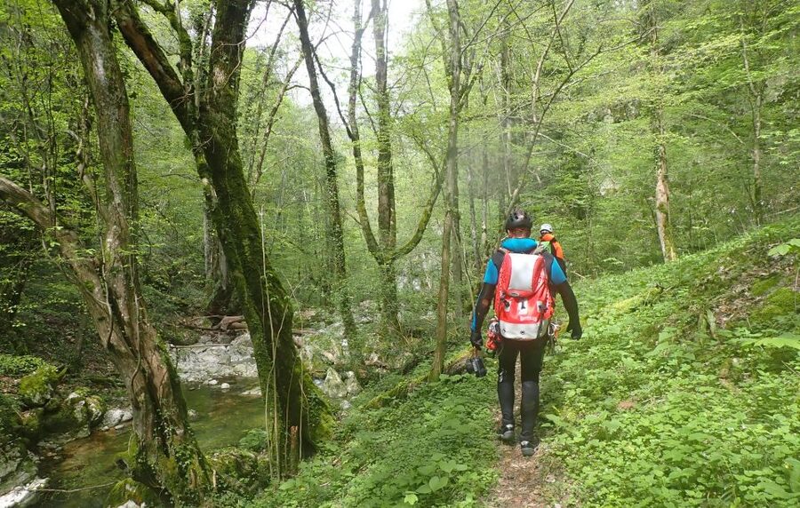 Canyoning Furon upper part : Vercors - Grenoble - Swimming, slides, jumps, and rope work