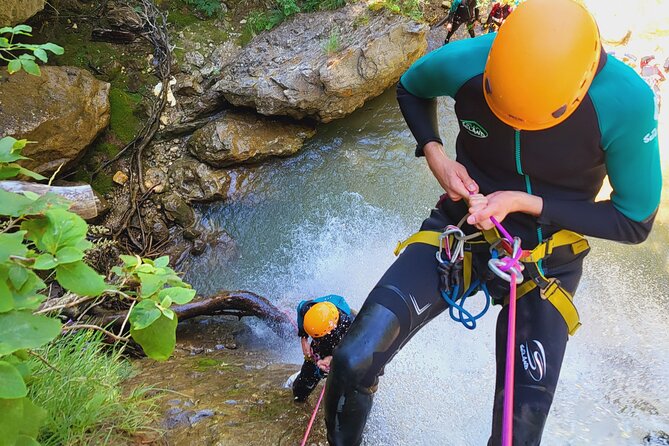 Canyoning Grenoble: the Canyon of Ecouges - Getting started at Parking Ecouges 2