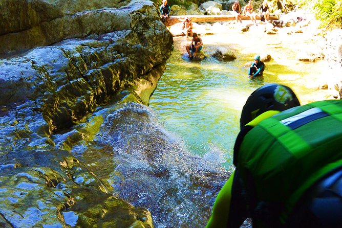 Canyoning Grenoble: the Canyon of Ecouges - The first walk and the route into the canyon