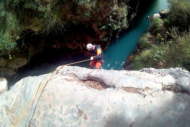 Canyoning in Andalucia: Rio Verde Canyon - Who should book this canyoning trip?