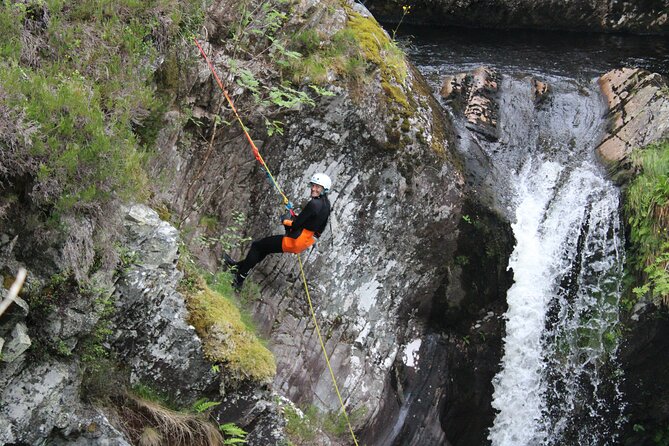 CANYONING in Laggan Canyon | Roybridge, Scotland - Getting fitted with wetsuits, helmets, and river gear