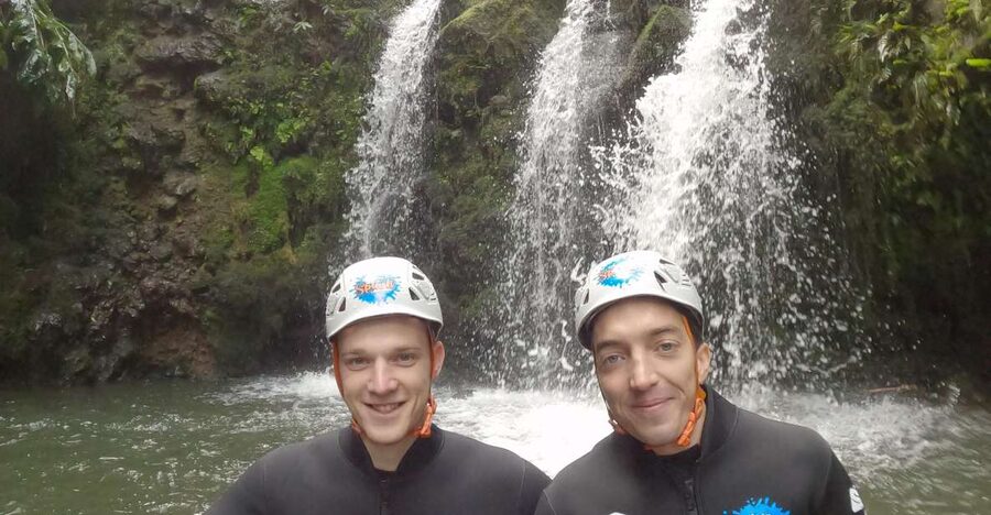 Canyoning in Ribeira dos Caldeirões - The short walk before the water begins