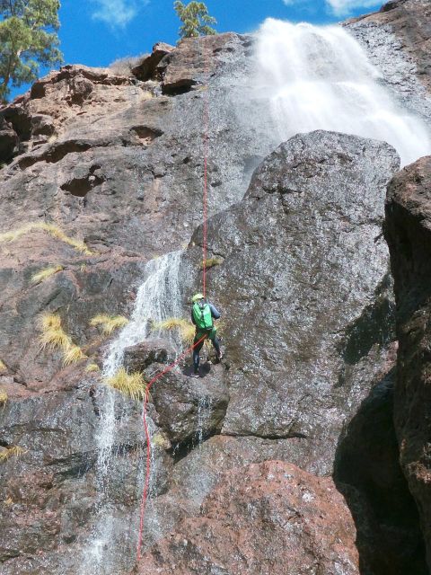 Canyoning in the Rainbow Mountain Gran Canaria - A guide can make or break the day