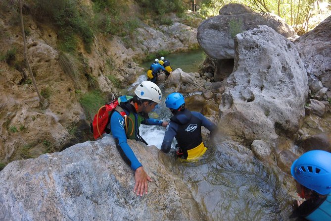 Canyoning Rio Verde from Nerja - How the guides shape the day