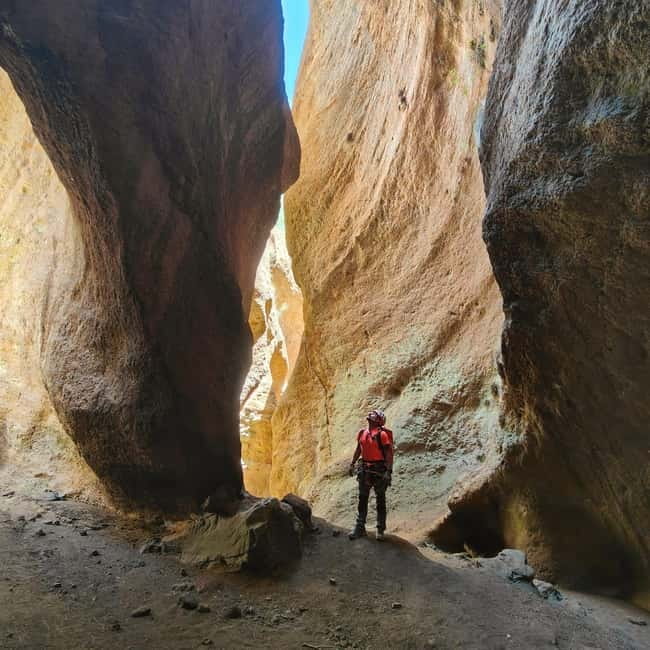 Canyoning Tenerife: Canyoning Los Arcos la Orotava - A 35-minute walk to the canyon entrance
