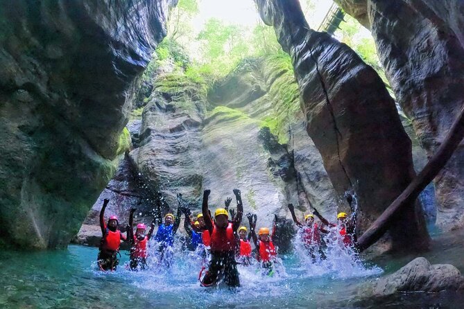 Canyoning Tour in Niyodogawa’s Most Beautiful Gorge - Guides who keep the adventure manageable